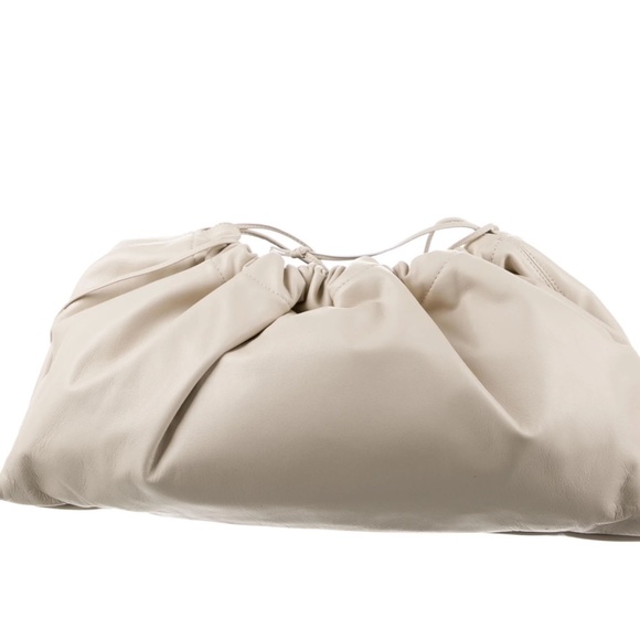 STUDIO AMELIA Maxi Drawstring Ruched Lambskin Leather Clutch/Purse - Picture 4 of 7